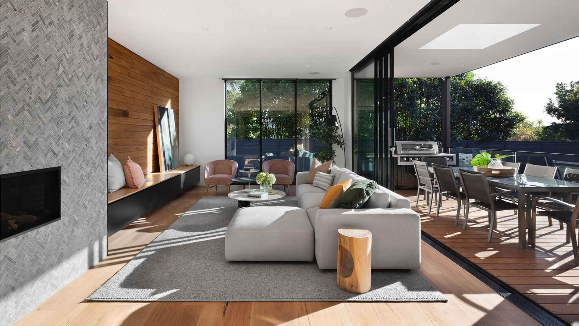 IMÓVEIS EM ALPHAVILLE, TAMBORÉ<br />
E INTERIOR PAULISTA (ITU E SOROCABA)